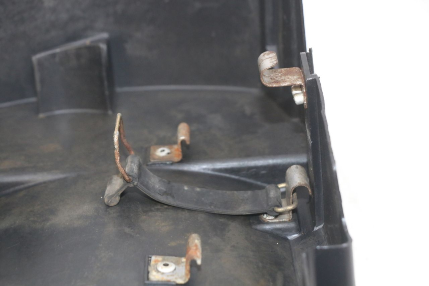 photo de PASSAGE ROUE ARRIERE YAMAHA YZF R THUNDERCAT 600 (1996 - 2003)