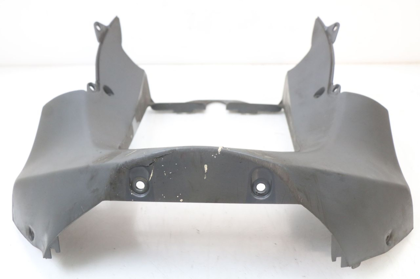 photo de PASSAGE ROUE AVANT SUZUKI BURGMAN 125 (2007 - 2014) - Autre angle de vue