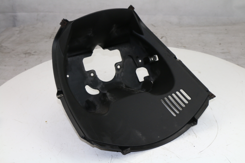 photo de PASSAGE ROUE AVANT PIAGGIO CARNABY 125 (2007 - 2011)