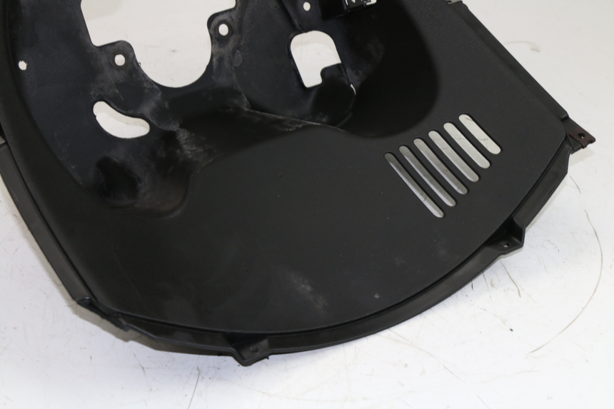 photo de PASSAGE ROUE AVANT PIAGGIO CARNABY 125 (2007 - 2011)