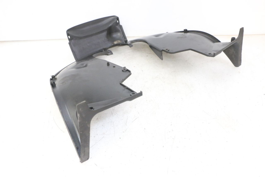 photo de PASSAGE ROUE AVANT PIAGGIO MP3 LT 400 (2007 - 2012)