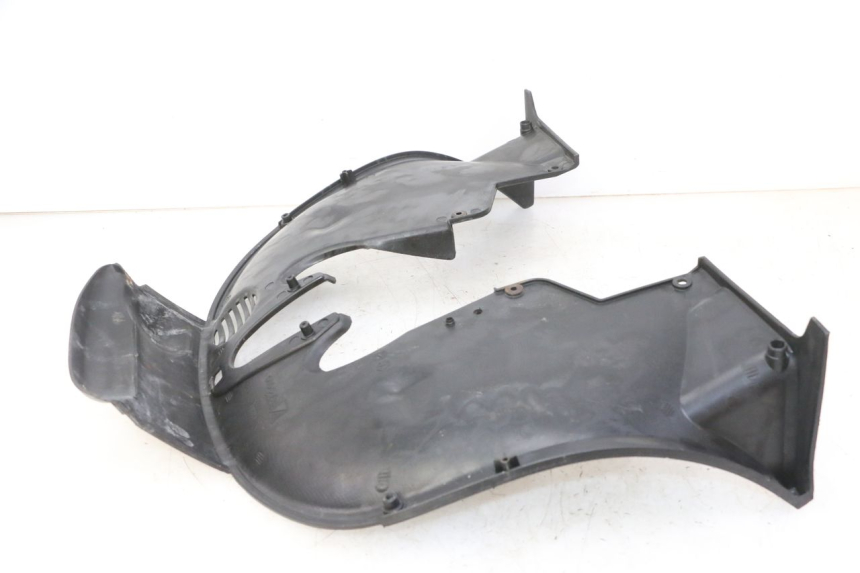 photo de PASSAGE ROUE AVANT PIAGGIO MP3 RL 250 (2007 - 2010)