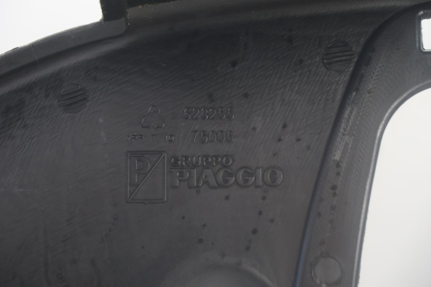 photo de PASSAGE ROUE AVANT PIAGGIO MP3 500 (2016 - 2018) - État de surface