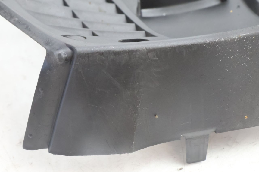 photo de PASSAGE ROUE AVANT YAMAHA N-MAX NMAX 125 (2021 - 2024) - Zoom état d’usage