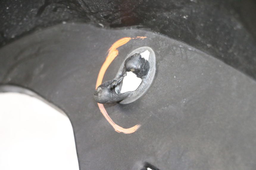 photo de PASSAGE ROUE AVANT PIAGGIO NEW TYPHOON 50 (2010 - 2017)