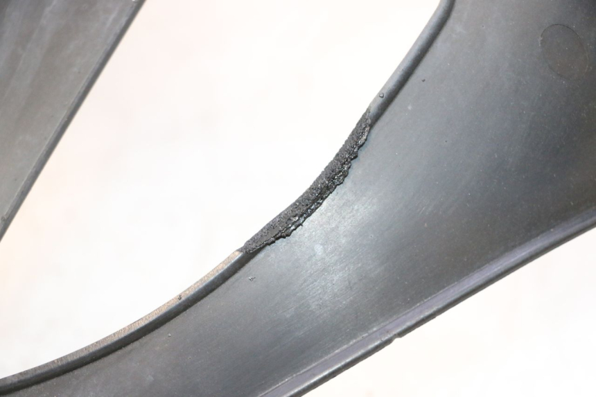 photo de PASSAGE ROUE AVANT HONDA VFR FI RC46 800 (1998 - 2001) - Pièce contrôlée