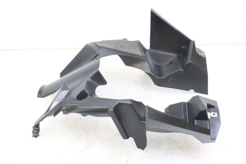photo de PASSAGE ROUE AVANT YAMAHA AEROX 2T 50 (2013 - 2017)