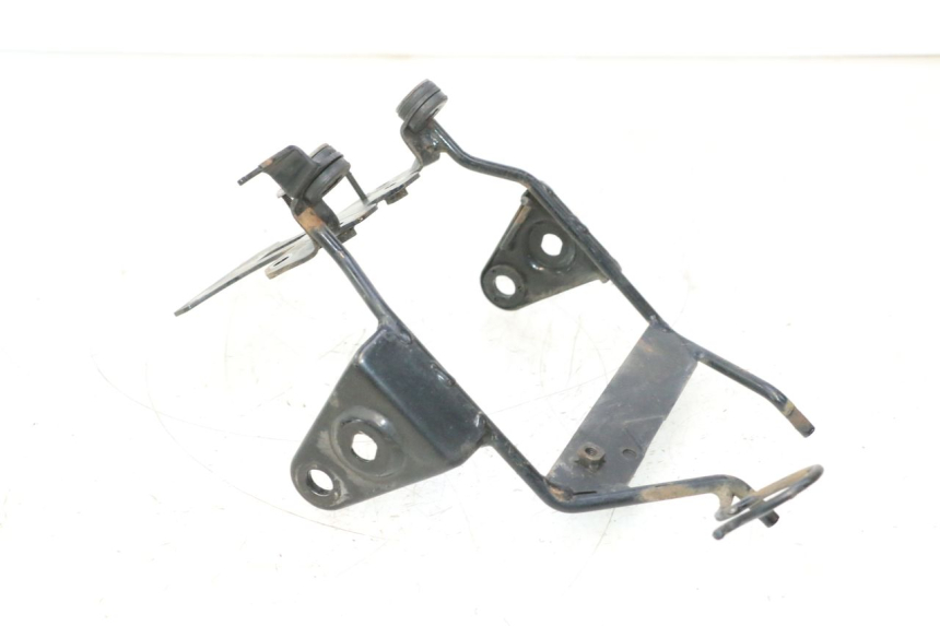 photo de PATTE PHARE HONDA CB TWO FIFTY 250 (1991 - 2002) - Gros plan technique
