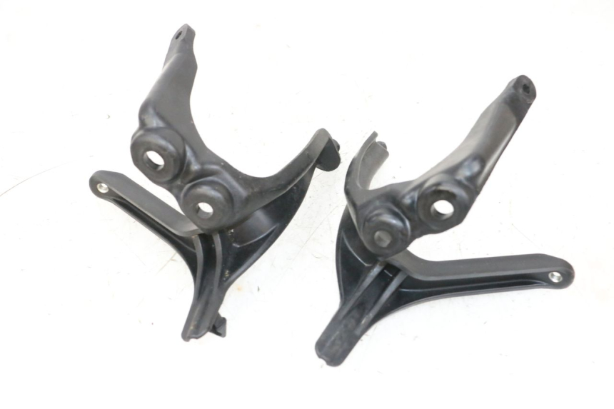 photo de PATTE PHARE YAMAHA YFM R RAPTOR 250 (2008 - 2014) - Zoom état d’usage