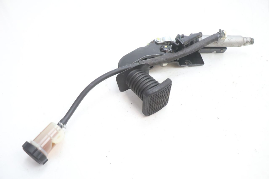 photo de PEDALE DE FREIN PIAGGIO MP3 LT 400 (2007 - 2012) - Vue d’ensemble