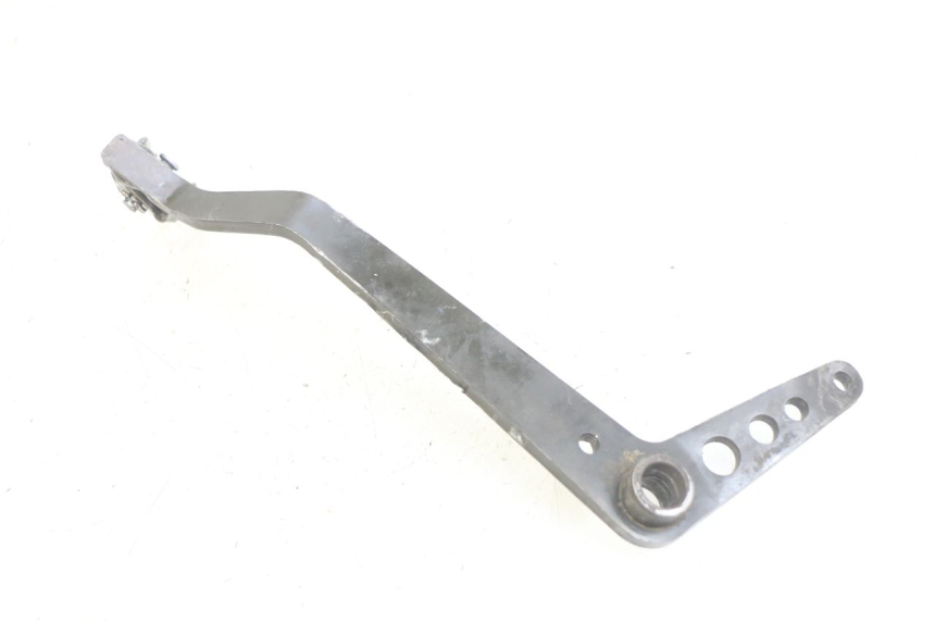 photo de PEDALE DE FREIN  YAMAHA TTR 125 (2000 - 2020) - Gros plan technique