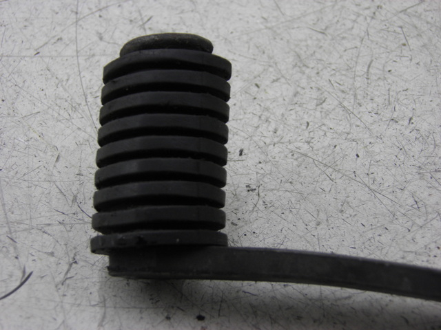 photo de PEDALE DE FREIN  YAMAHA TDM 850 (1996 - 2001)