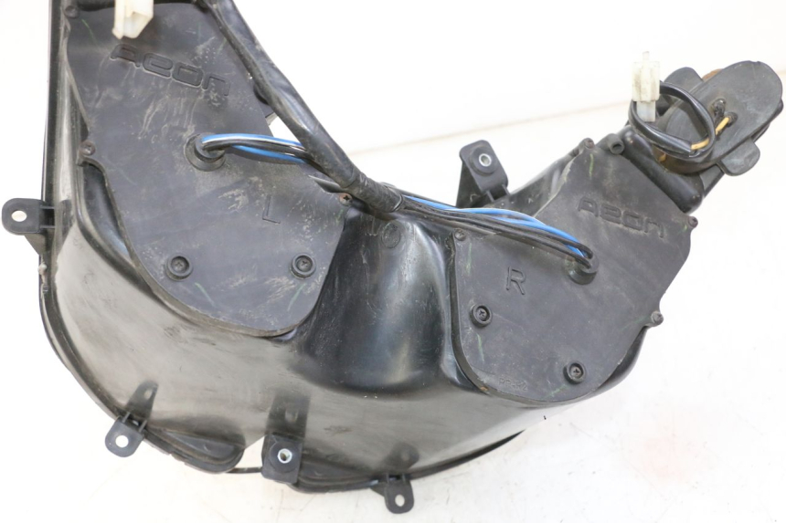 photo de PHARE AVANT QUADRO 4 4D 350 (2015 - 2018)