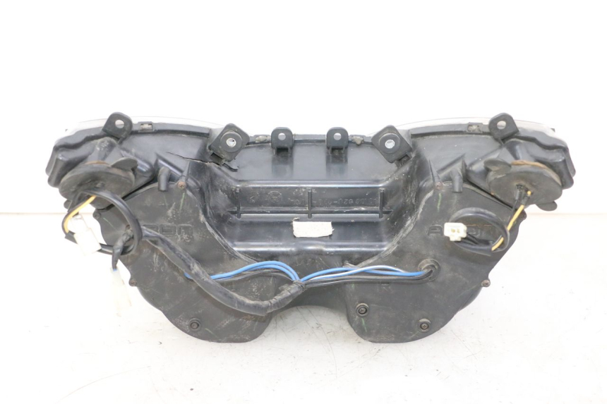 photo de PHARE AVANT QUADRO 4 4D 350 (2015 - 2018)