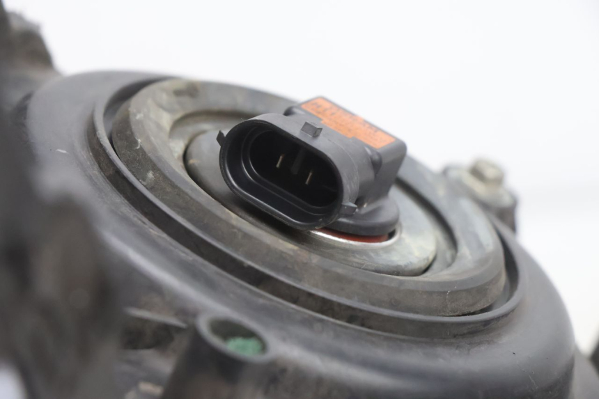 photo de PHARE AVANT APRILIA ATLANTIC S 125 (2010 - 2013) - Pièce contrôlée