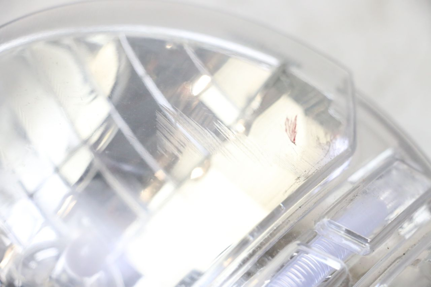 photo de PHARE AVANT MAG POWER BOMBERS 4T 50 (2016 - 2026) - Gros plan technique