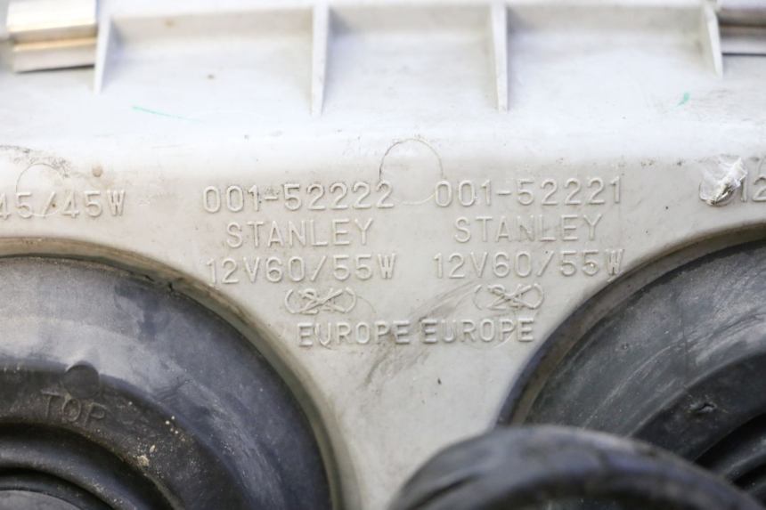 photo de PHARE AVANT HONDA CBR F SC25 1000 (1989 - 1992)