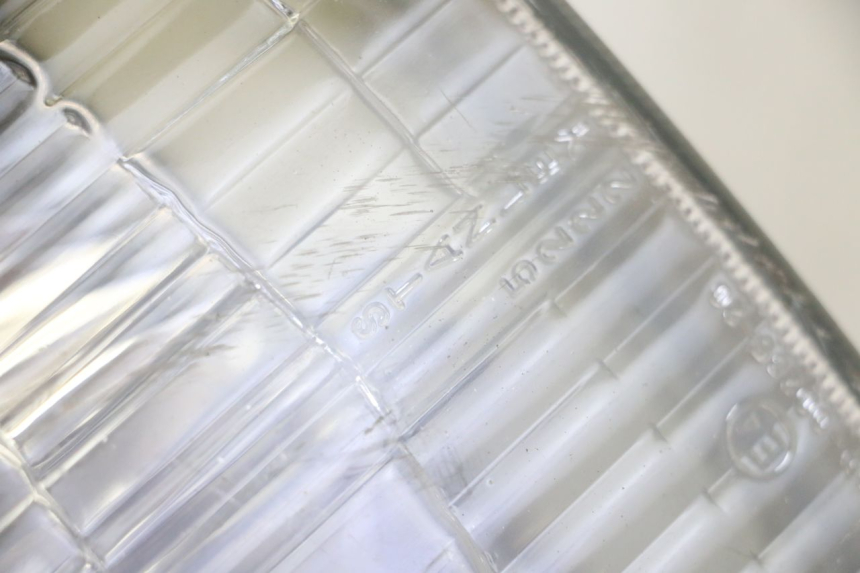 photo de PHARE AVANT HONDA CBR F SC25 1000 (1989 - 1992)