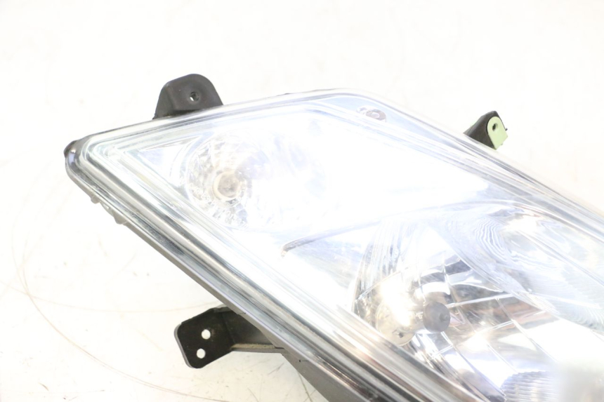 photo de PHARE AVANT DROIT PEUGEOT CITYSTAR 2T 50 (2018 - 2021) - Détail de la pièce