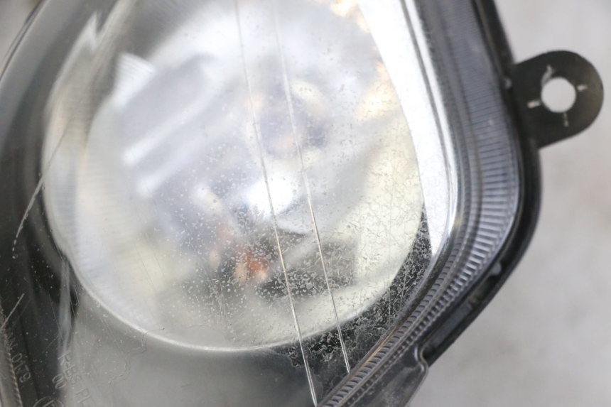 photo de PHARE AVANT DROIT SYM GTS EVO 125 (2009 - 2013) - Vue produit