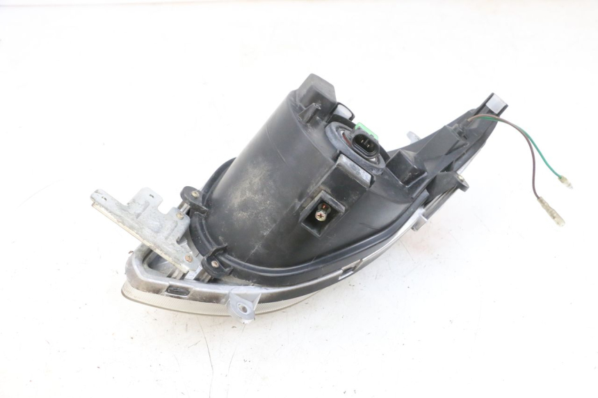 photo de PHARE AVANT DROIT SYM GTS EVO 125 (2009 - 2013) - État de surface