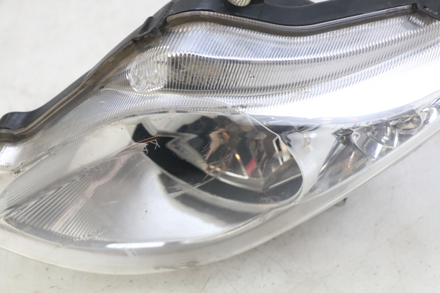 photo de PHARE AVANT DROIT HONDA FJS SILVERWING SILVER WING 400 (2009 - 2016)