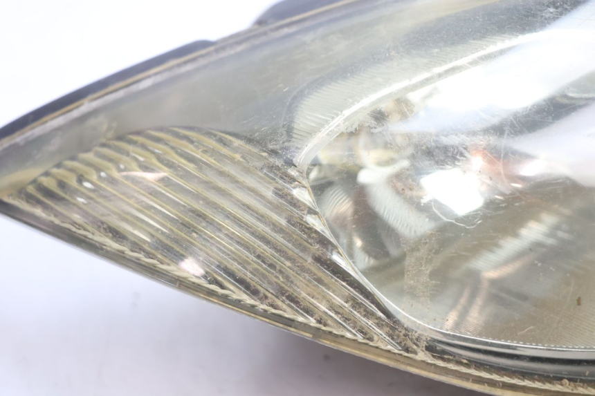 photo de PHARE AVANT DROIT KYMCO MXU R 250 (2004 - 2010) - Zoom état d’usage