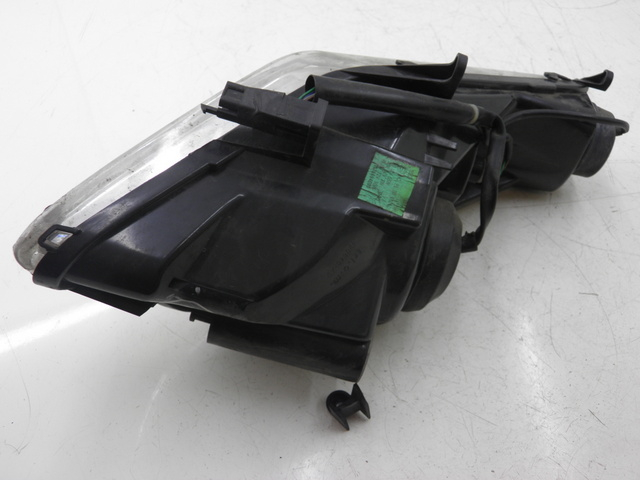 photo de PHARE AVANT DROIT PEUGEOT SATELIS 125 (2006 - 2009)