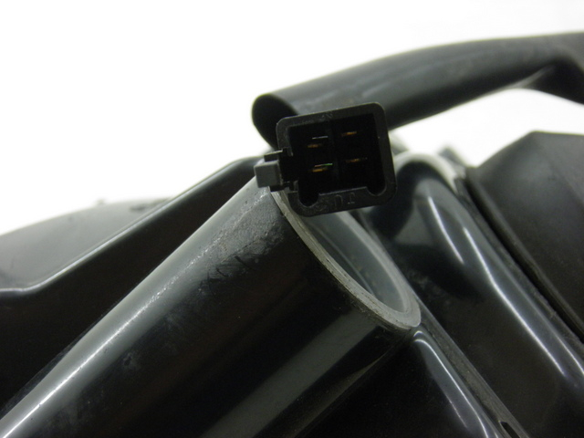 photo de PHARE AVANT DROIT PEUGEOT SATELIS 125 (2010 - 2012)