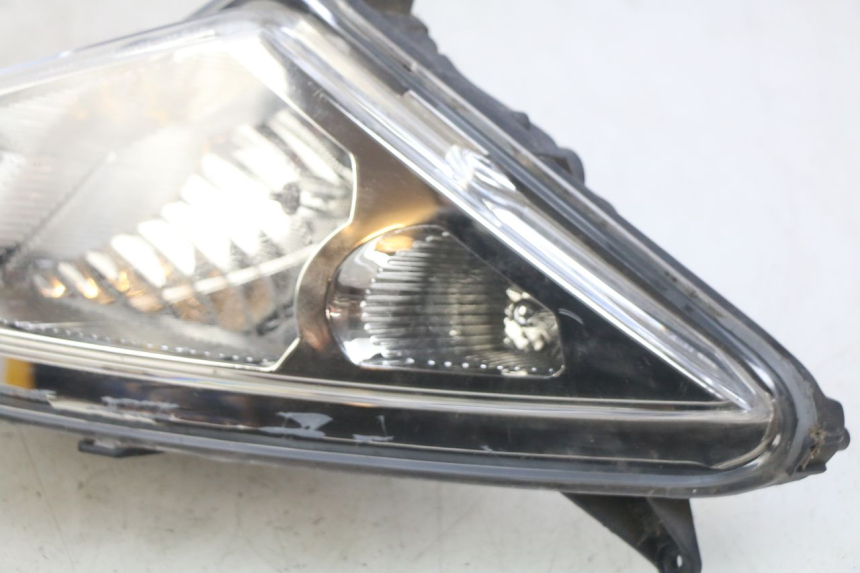 photo de PHARE AVANT DROIT PEUGEOT SPEEDFIGHT 3 AIR 50 (2009 - 2015)