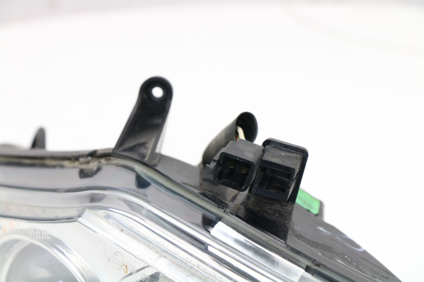 photo de PHARE AVANT DROIT PEUGEOT SATELIS COMPRESSOR K15 125 (2006 - 2009) - État de surface