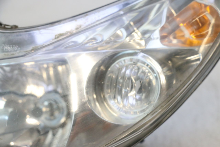 photo de PHARE AVANT PEUGEOT ELYSTAR 50 (2002 - 2014) - Zoom qualité