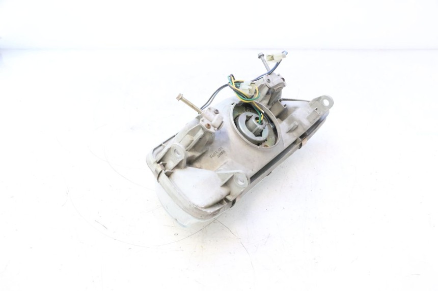 photo de PHARE AVANT MBK EVOLIS 80 (1993 - 1999) - Points de fixation