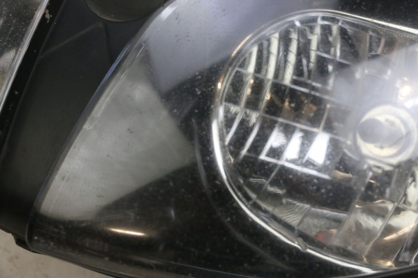 photo de PHARE AVANT YAMAHA FJR ABS 1300 (2006 - 2012) - Points de fixation