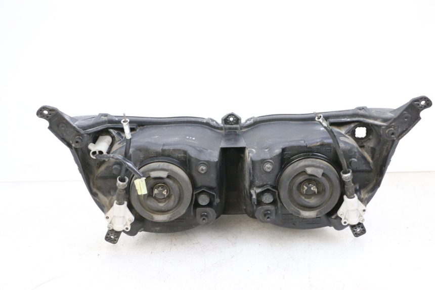 photo de PHARE AVANT YAMAHA FJR ABS 1300 (2006 - 2012) - Gros plan technique