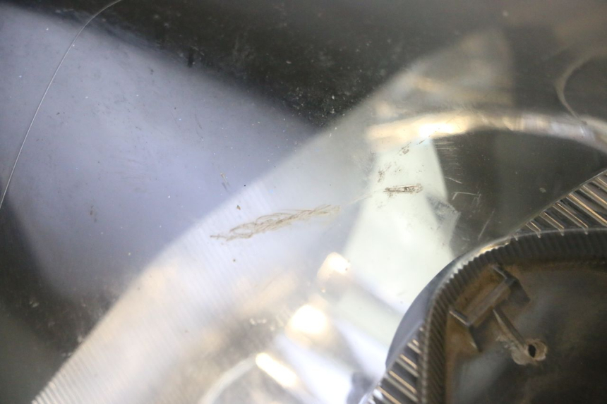 photo de PHARE AVANT HONDA FJS SILVER WING SILVERWING 400 (2005 - 2008) - Autre angle de vue