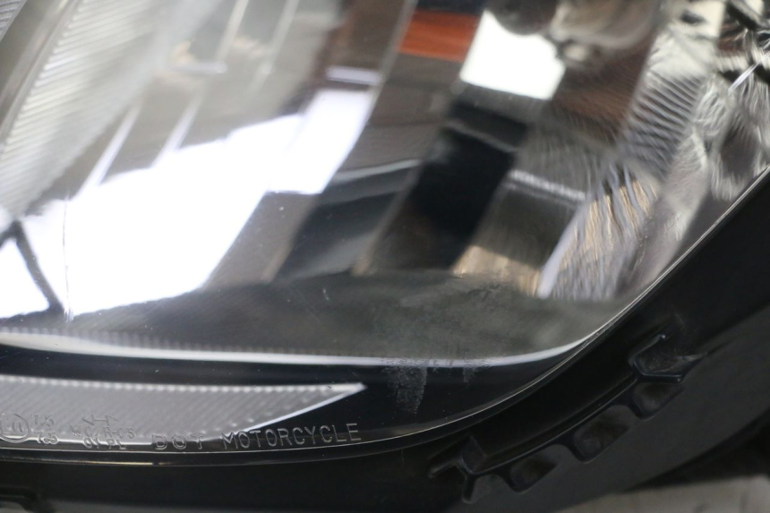 photo de PHARE AVANT HONDA FORZA ABS 300 (2013 - 2019)
