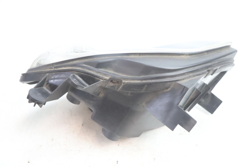photo de PHARE AVANT GAUCHE SUZUKI BURGMAN EXECUTIVE ABS 650 (2006 - 2012) - Vue d’ensemble