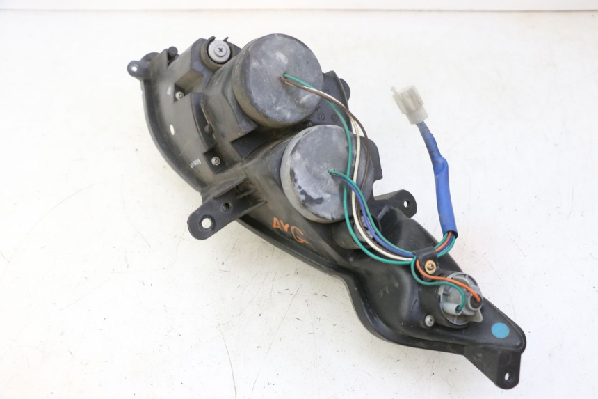 photo de PHARE AVANT GAUCHE KYMCO DINK STREET 125 (2009 - 2014)