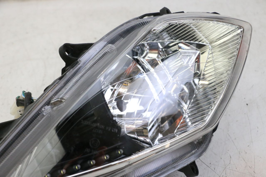 photo de PHARE AVANT GAUCHE SYM JOYMAX 125 (2010 - 2017)