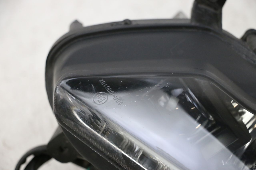 photo de PHARE AVANT GAUCHE NECO GPX LC 2T 50 (2014 - 2018)
