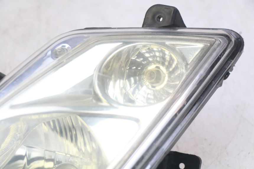 photo de PHARE AVANT GAUCHE PEUGEOT CITYSTAR 125 (2011 - 2017)