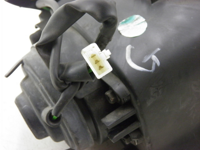 photo de PHARE AVANT GAUCHE PEUGEOT GEOPOLIS 250 (2006 - 2008) - Vue d’ensemble