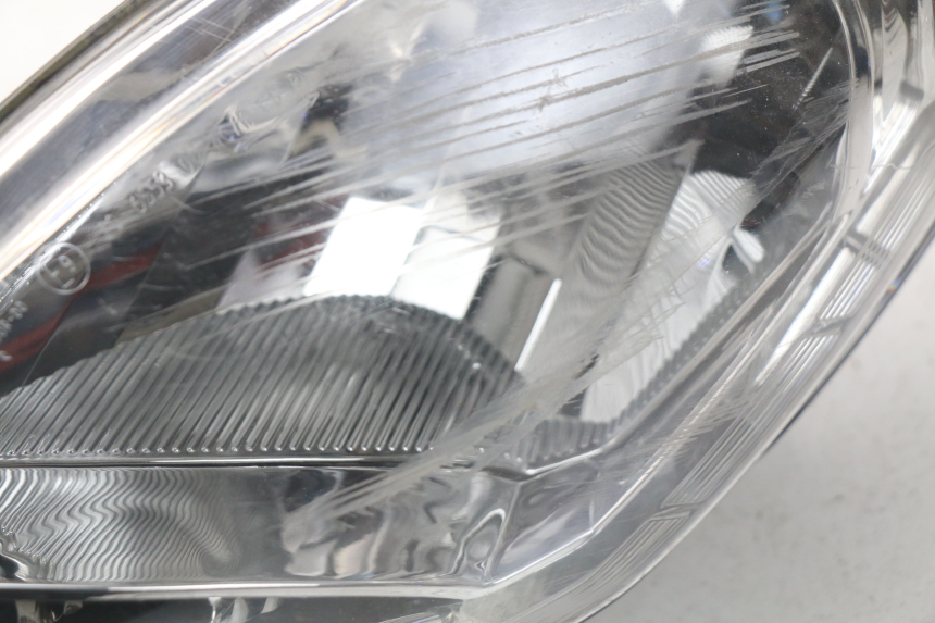 photo de PHARE AVANT GAUCHE PEUGEOT SATELIS 300 (2012 - 2015)