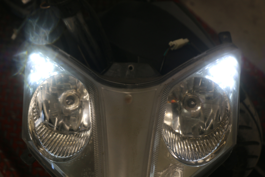 photo de PHARE AVANT TNT MOTOR GRIDO 2T 50 (2010 - 2019)