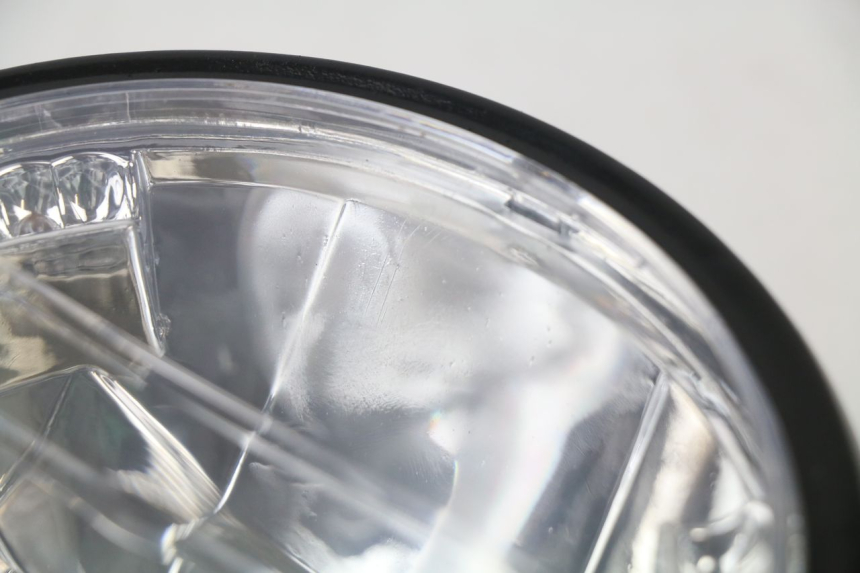 photo de PHARE AVANT SUZUKI GSF N BANDIT 600 (1996 - 1999) - Détail de la pièce