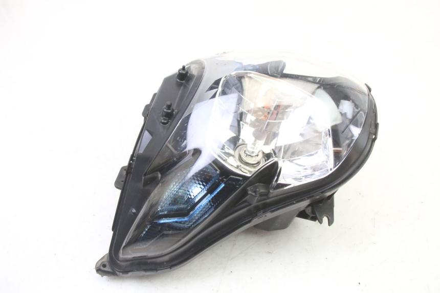 photo de PHARE AVANT SUZUKI GSR 750 (2011 - 2017)