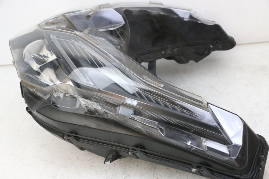 photo de PHARE AVANT HONDA FORZA 125 (2021 - 2025)