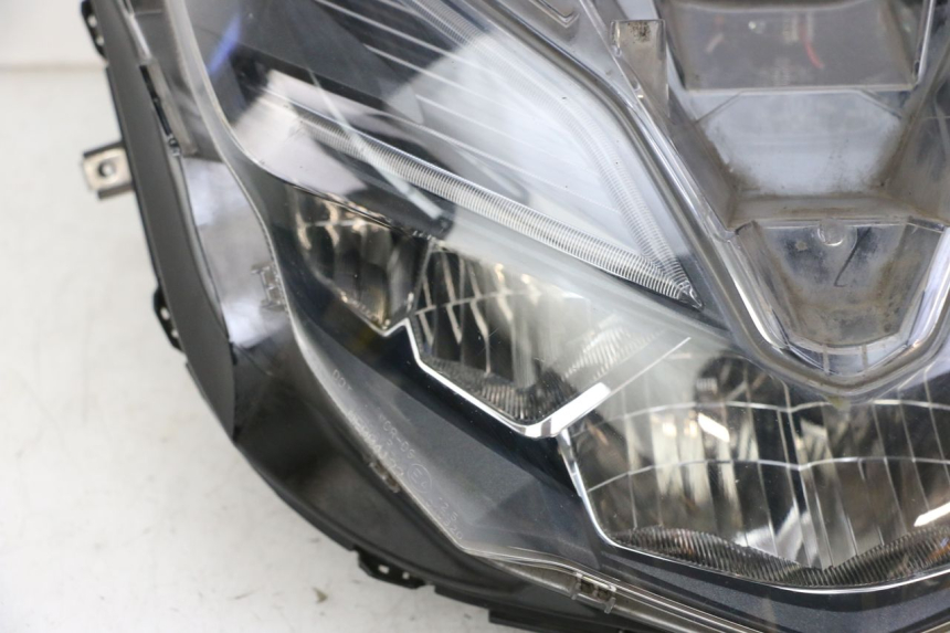 photo de PHARE AVANT HONDA FORZA 125 (2021 - 2025)