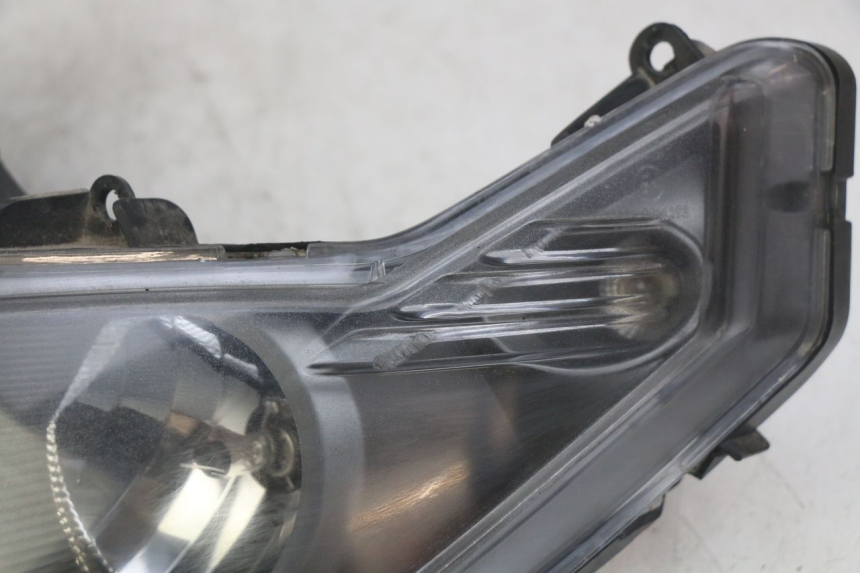 photo de PHARE AVANT SYM JET SPORT XR 50 (2006 - 2015)